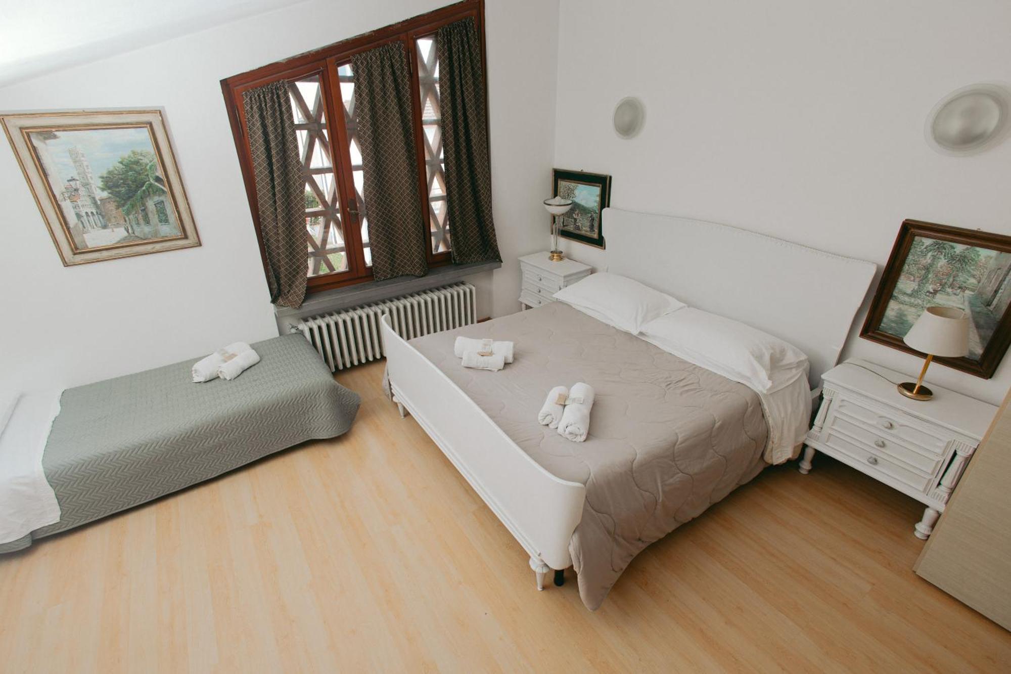 Enzo'S House Otel Lucca Dış mekan fotoğraf