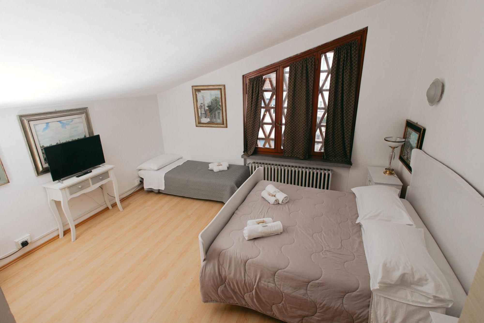 Enzo'S House Otel Lucca Dış mekan fotoğraf