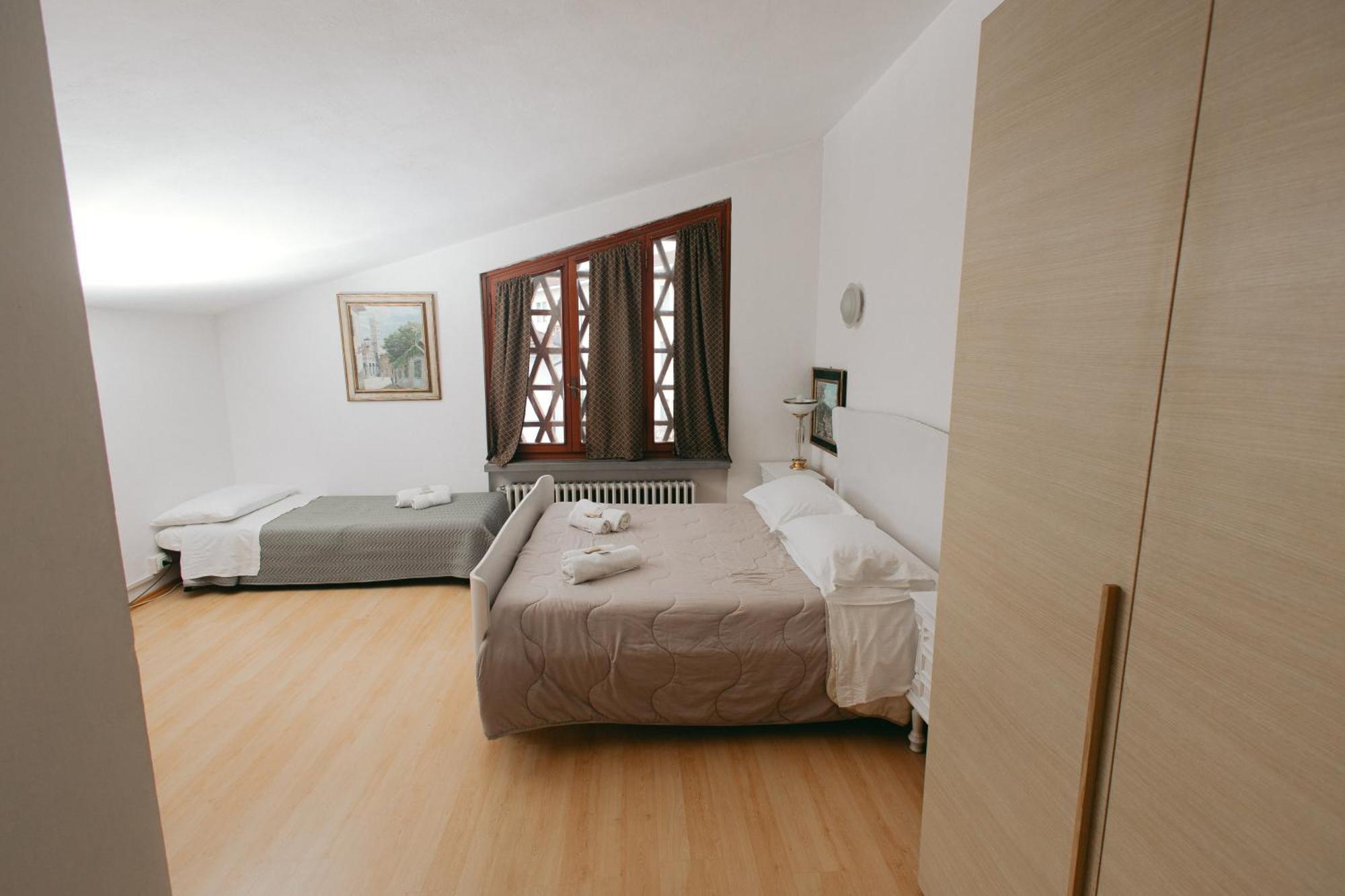 Enzo'S House Otel Lucca Dış mekan fotoğraf